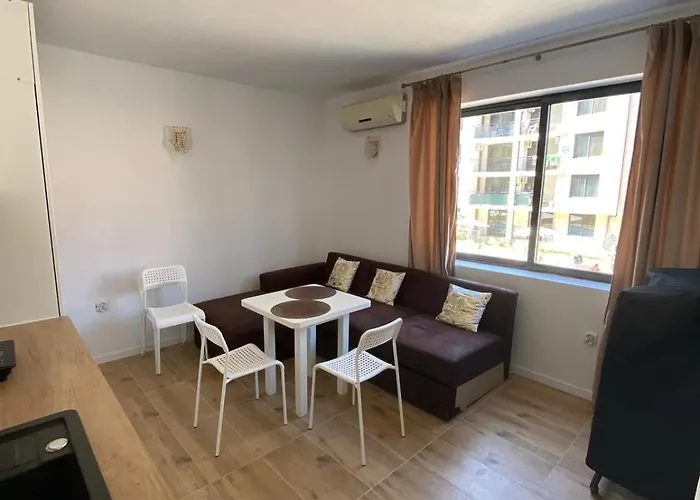 Avalon Lux Słoneczny Brzeg